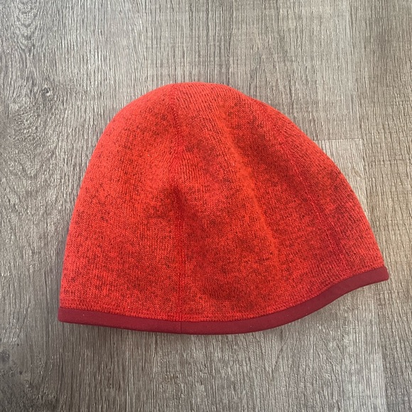 Patagonia Red Better Sweater hat - Picture 3 of 4